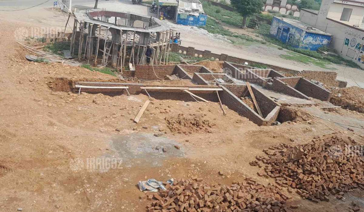 Fountain installation base work in society